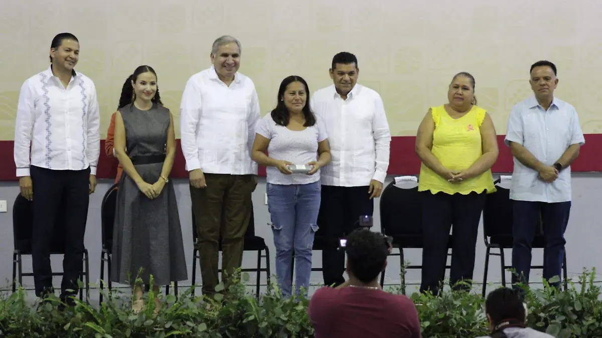 Javier May encabeza entrega de lentes en Tabasco en jornada “Visión para el Bienestar”